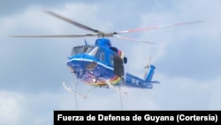 La Fuerza de Defensa de Guyana inició las operaciones de búsqueda y rescate del helicóptero Bell 412 Helicopter (8R-AYA).