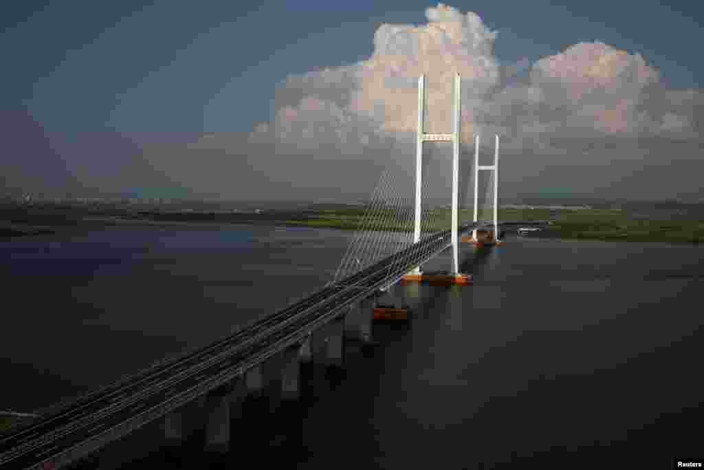 A general view shows the unfinished New Yalu River bridge that was designed to connect China's Dandong New Zone, Liaoning province, and North Korea's Sinuiju, Sept. 11, 2016.