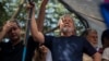 Le parti de Lula défiant malgré son inéligibilité pour la présidentielle au Brésil