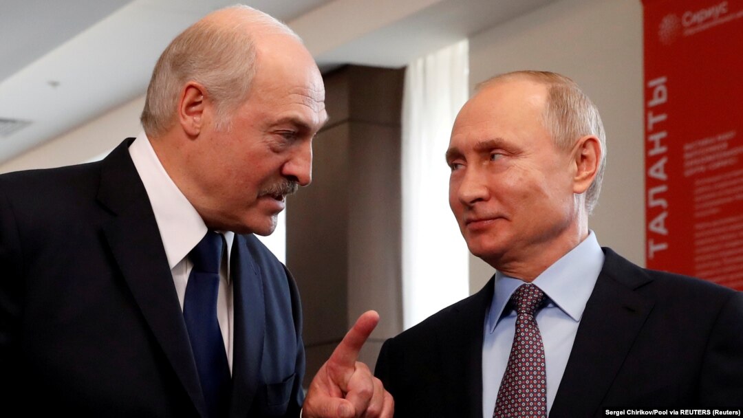 Aleksandar Lukašenko (L) i Vladimir Putin (D) u Sočiju februara 2019; arhivska fotografija (Sergei Chirikov/Pool via REUTERS/File Photo)
