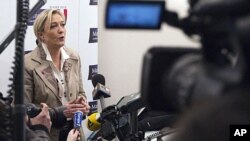 Lãnh tụ phe cực hữu Pháp Marine Le Pen