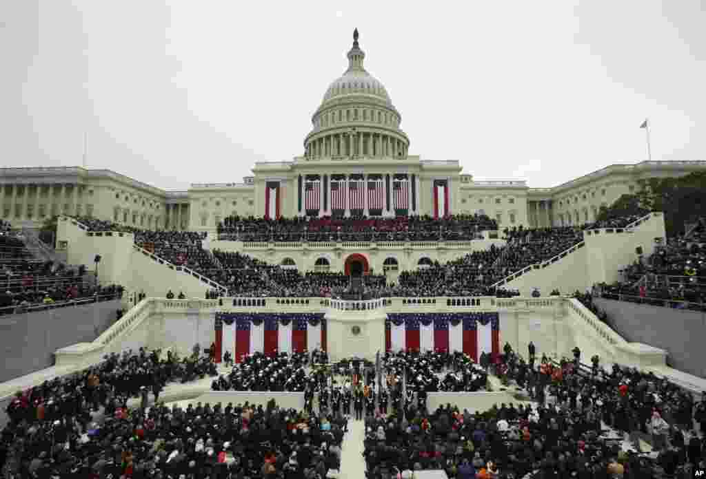 Tổng thống Barack Obama phát biểu trong lễ tuyên thệ nhậm chức tại Điện Capitol ở thủ đô Washington, ngày 21/1/2013. 