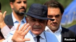 شهباژ شریف ۶۵ ساله برادر کوچک نواز شریف، صدراعظم پیشین پاکستان، است که در حال حاضر به حیث وزیر ارشد ایالت پنجاب کار می کند